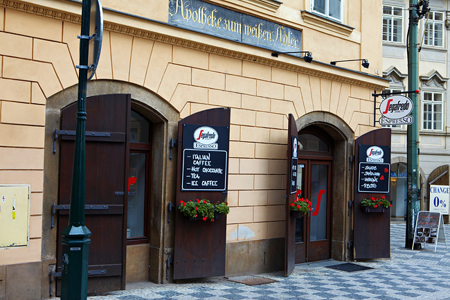 Улицы в Праге Улицы в Праге