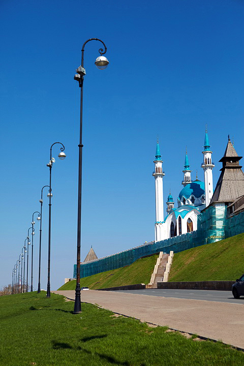 У подножия Казанского кремля У подножия Казанского кремля