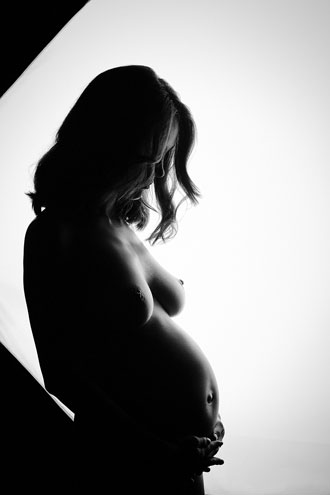 Интересная идея для фотосессии беременных ню