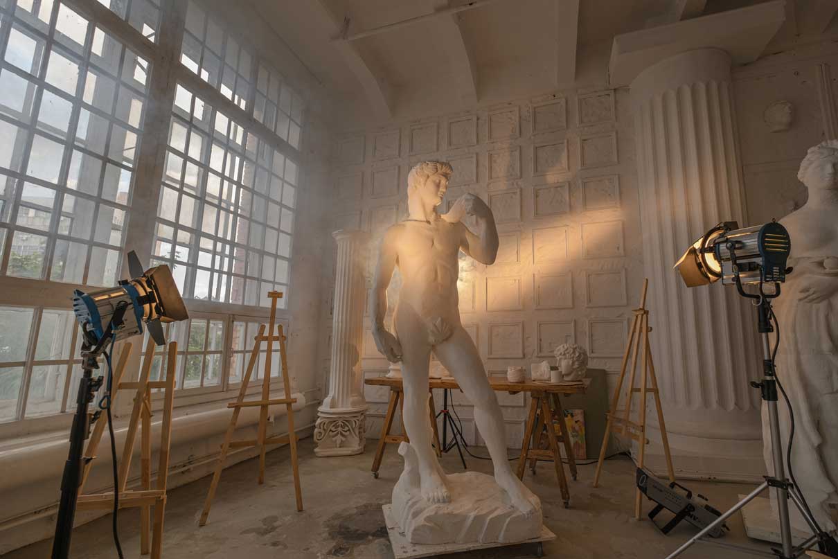 Фотостудия с античными статуями в Москве